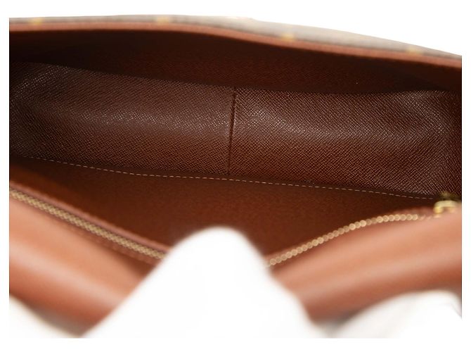 Louis Vuitton Marrone Monogram Saint Cloud GM - vista 4