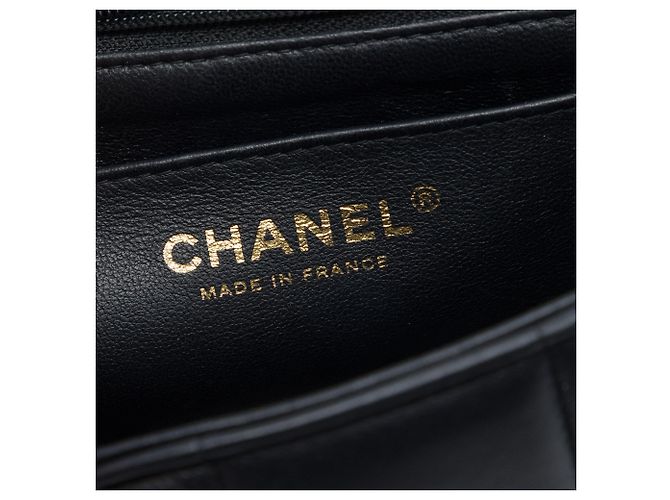 Chanel Black Mini Quilted Lambskin Resin Crystal Square Monacoco Flap Nero - vista 5