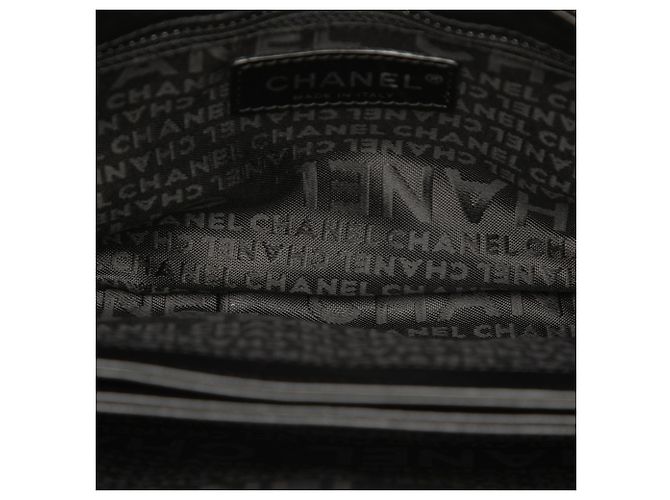 Borsa a Spalla Chanel Black CC Chocolate Bar Lambskin No 5 Camellia Nero - vista 4
