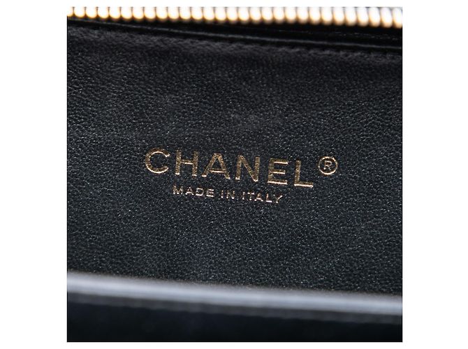 Vanity Beauty Case Chanel Black Small Caviar CC Filigree Nero - vista 5