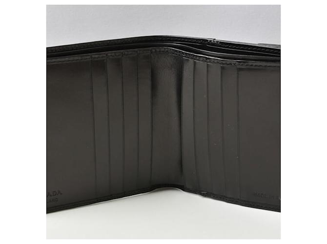 Prada Tri-fold Wallet in Schwarz - Ansicht 14
