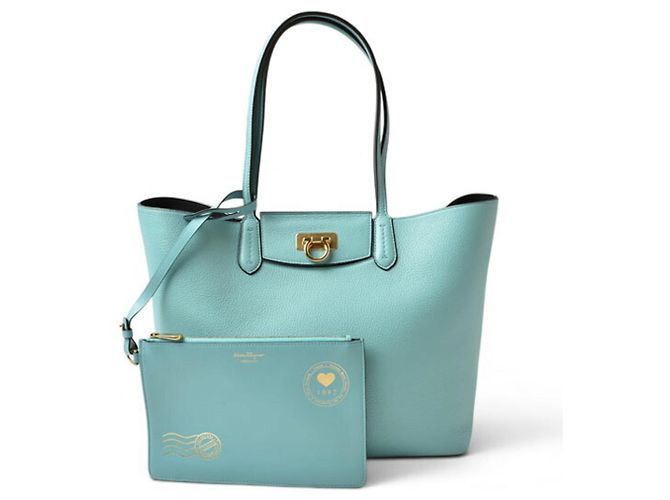 Salvatore Ferragamo Tote Bag aus hellblauem Leder - Ansicht 2