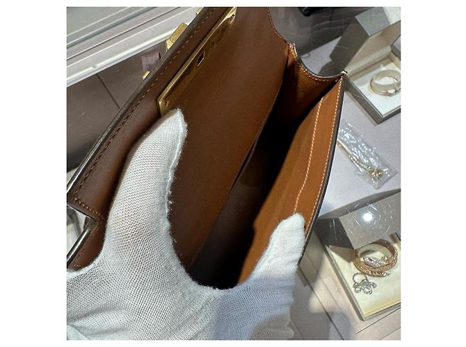 Borsa Kaia Small Satchel in pelle liscia Saint Laurent Marrone - vista 10