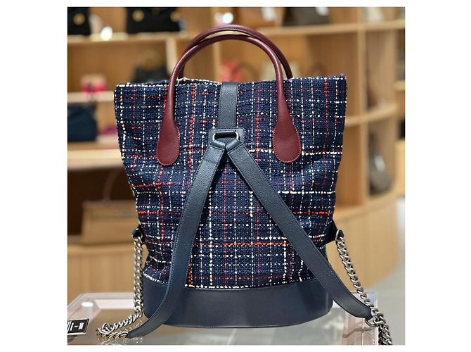 Borsa Tote Chanel Deauville Nero Bianco Rosso Blu - vista 2