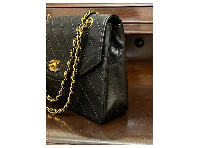 Borsa Chanel Classic Flap in pelle nera Nero - vue 3
