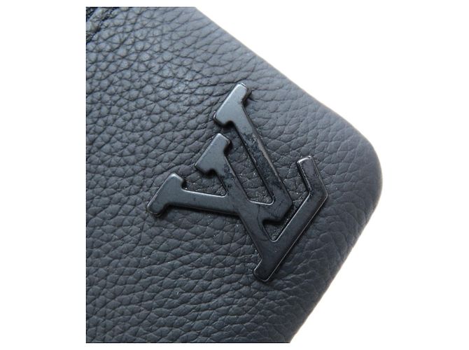 Louis Vuitton Leder Pochette Clé Aerogram Münzbeutel Schwarz - Ansicht 10