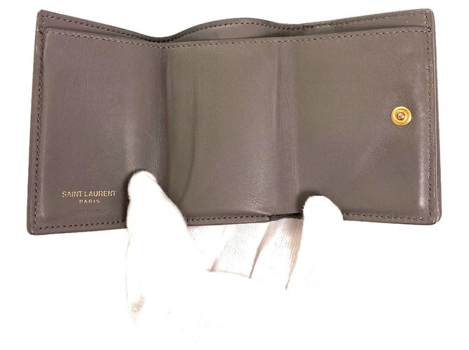Cartera compacta Cassandra Yves Saint Laurent Castaño - vista 4