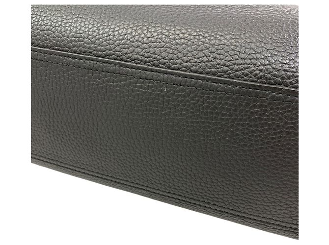 Borsa Tote Cabas Voyage in pelle Taurillon Louis Vuitton Nero - vista 16