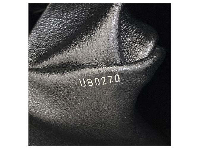 Borsa Tote Cabas Voyage in pelle Taurillon Louis Vuitton Nero - vista 7