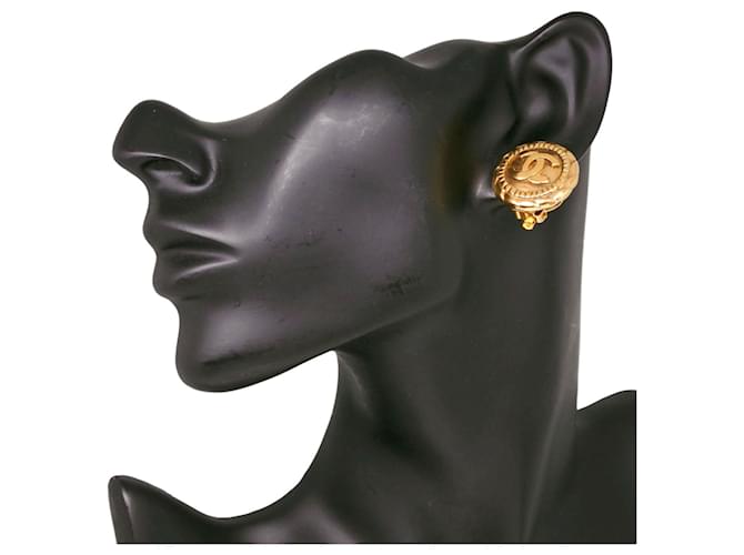 Orecchini Chanel Coco Mark placcati oro D'oro - vista 2