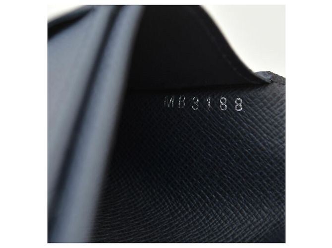 Portafoglio Louis Vuitton Portefeuille Brazza Taiga Ocean Blu - vista 10