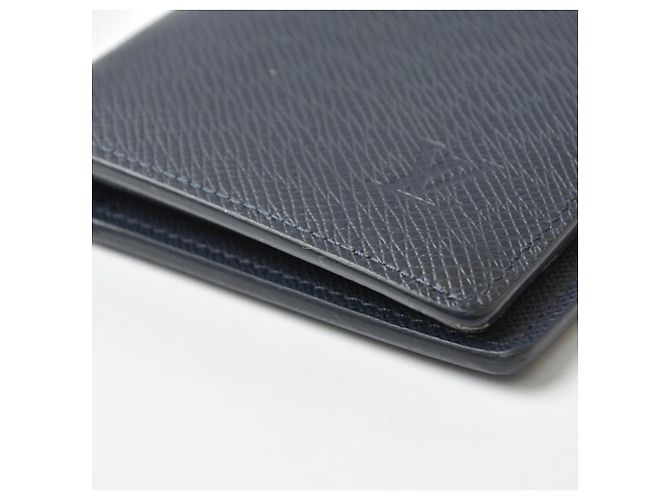 Portafoglio Louis Vuitton Portefeuille Brazza Taiga Ocean Blu - vista 6