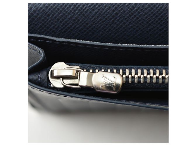 Portafoglio Louis Vuitton Portefeuille Brazza Taiga Ocean Blu - vista 9