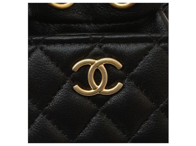 Borsa a Spalla Chanel Mini Cube Matelassé Nero - vista 10