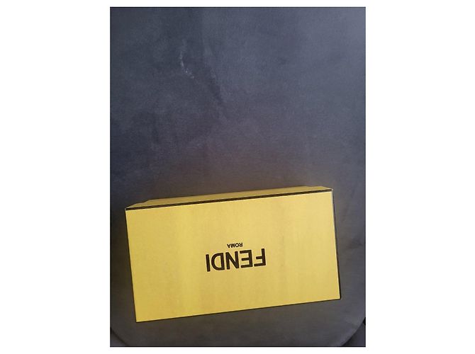 Fendi Sonnenbrille Beige - Ansicht 3
