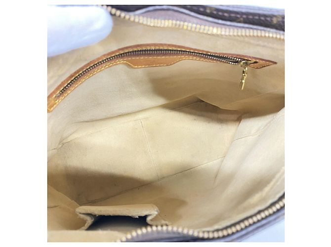 Borsa a tracolla Louis Vuitton Monogram Looping GM Marrone - vista 4
