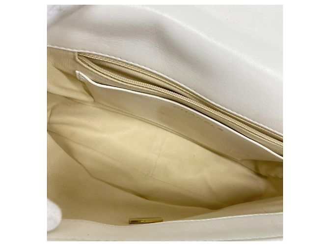 Timeless Borsa a tracolla Chanel Matelassé Chain in bianco - vista 4