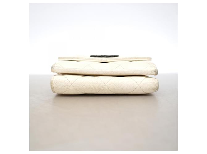 Cartera tríptico Chanel en blanco - vista 2