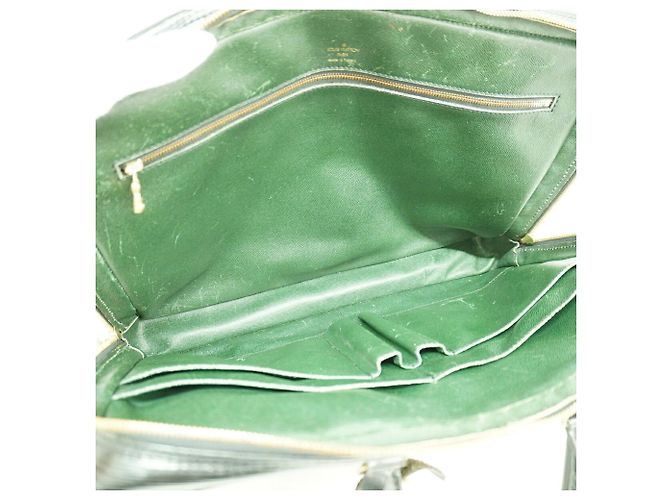 Valigetta in pelle Epi Louis Vuitton Nero - vista 4