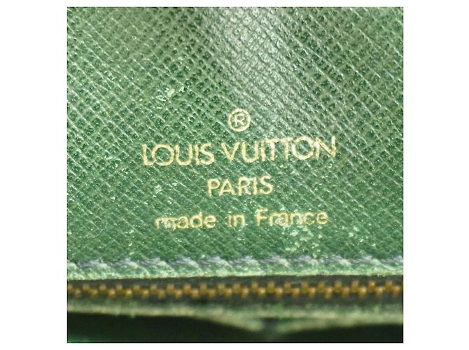 Valigetta in pelle Epi Louis Vuitton Nero - vista 5