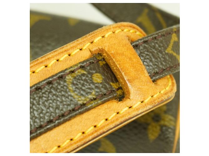 Borsa a Spalla Louis Vuitton Monogram Pochette Marly Bandoulière Marrone - vista 9