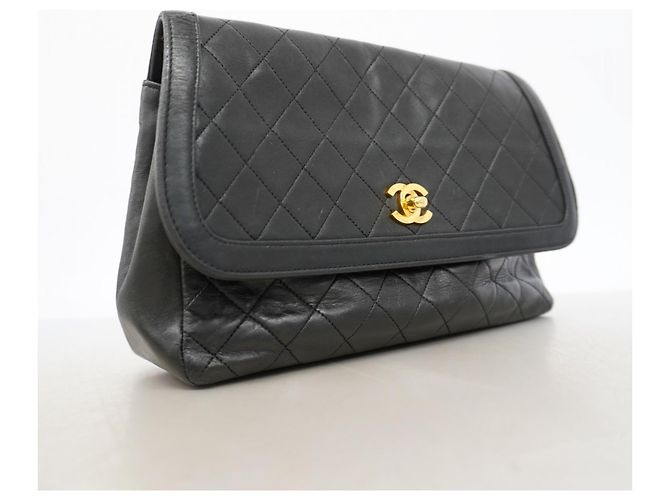 Borsa a Spalla Chanel Matelassé Chain Nero - vista 2