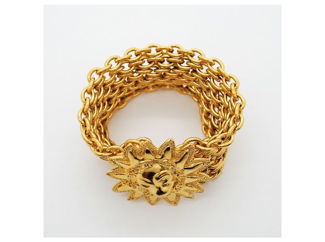 Bracciale con charm Chanel placcato oro con motivo Lion Coco Mark D'oro - vista 3