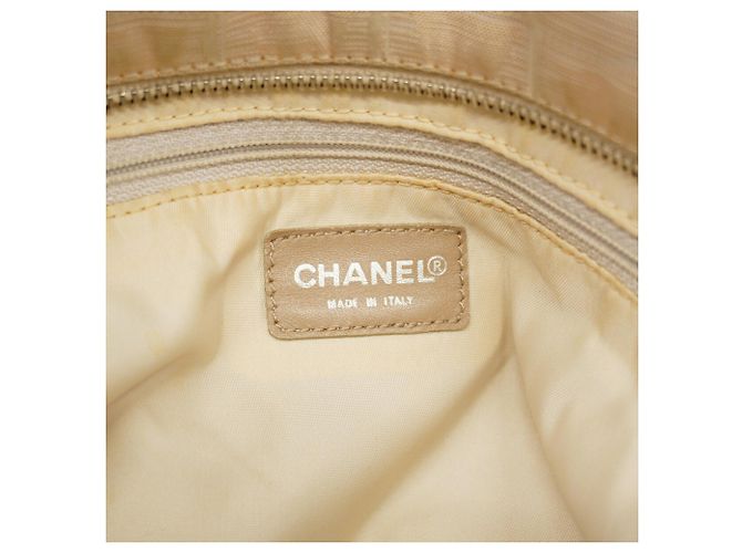 Borsa Tote in Nylon Chanel New Travel Beige - vista 5