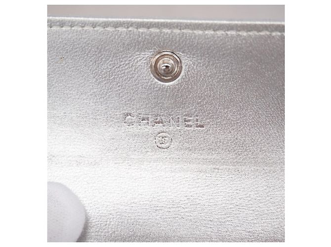 Tarjetero de piel de cordero matelassé Chanel Plata - vista 4