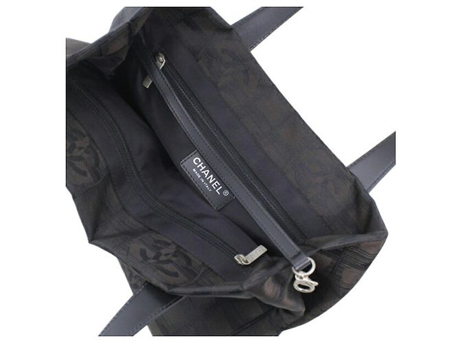 Borsa Chanel New Travel Line Tote PM Dark Brown Marrone scuro - vista 12