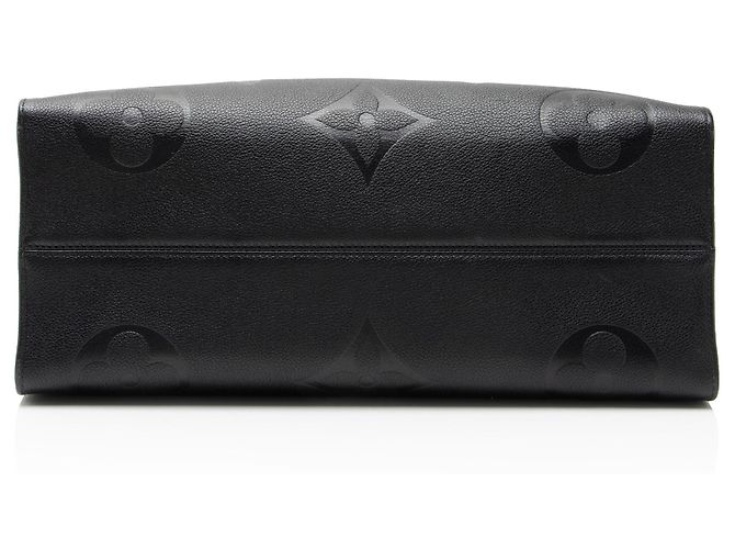 Tote Louis Vuitton Giant Monogram Empreinte Onthego GM Nero - vista 4