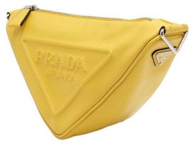 Prada Bolso de hombro y bolso bandolera en cuero amarillo con logotipo triangular - vista 2