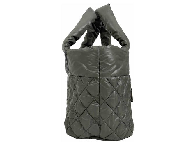 Chanel Borsa Tote Coco Cocoon Reversible Quilted Nylon Vintage Top Handle Khaki Marrone - vista 4