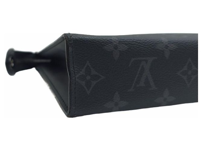 Louis Vuitton Pochette Voyage MM Clutch Bag Nero - vista 15