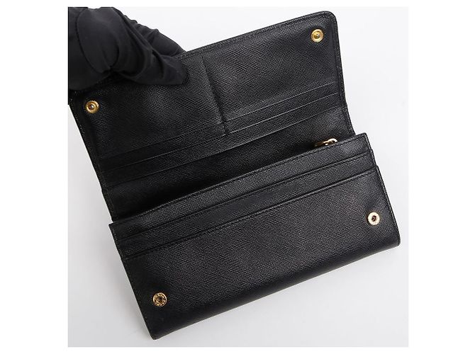 Prada Cartera Larga de Cuero Saffiano con Logo Metálico Negro - vista 9