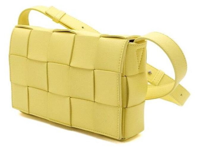 Bottega Veneta Borsa a Spalla e Borsa a Tracolla Intrecciato Cassette Gialla Giallo - vista 2