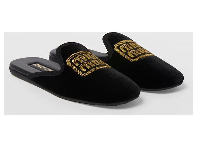 Miu Miu Pantofole in Velluto con Logo Nero - vista 9