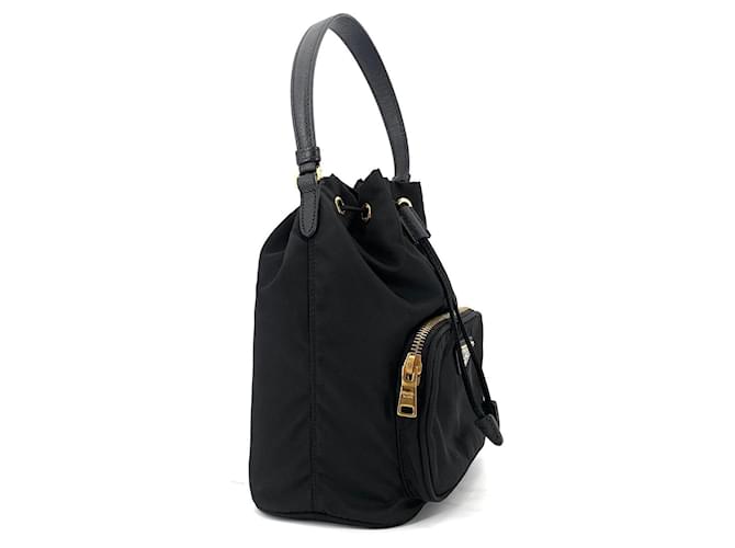 Prada Borsa a secchiello in Re-Nylon Pocono Nero - vista 3