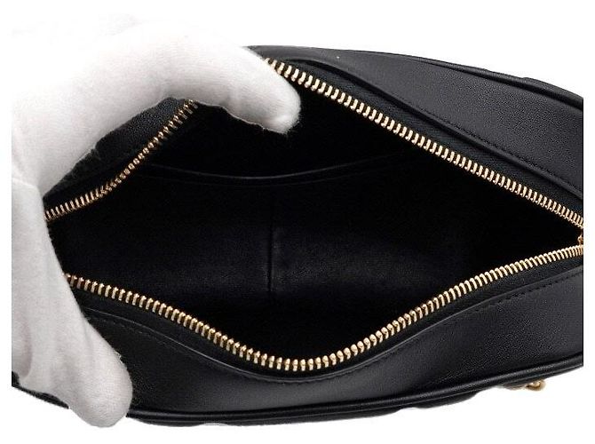 Salvatore Ferragamo Neue Gancini-Schnallen-Camera-Bag mit goldener Kettenriemen Schwarz - Ansicht 5