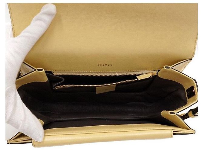 Gucci Borsa a tracolla e crossbody Sylvie in pelle oro da donna D'oro - vista 5