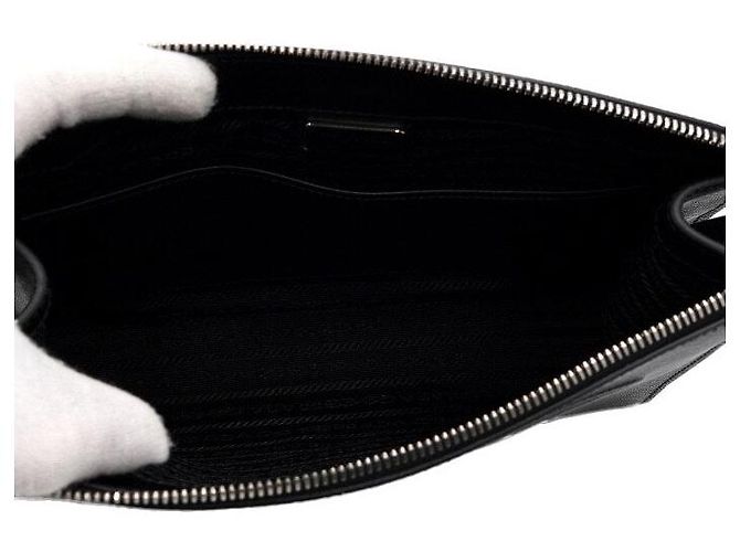 Prada Clutch con tracolla logo triangolare in pelle Saffiano nera Nero - vista 5
