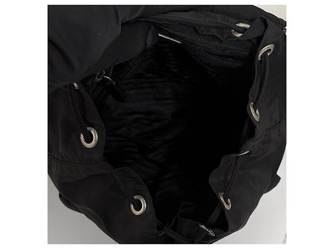 Prada Zaino in Nylon Triangle Logo Medium Nero - vista 11