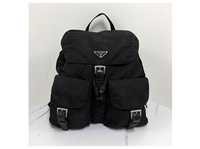 Prada Zaino in Nylon Triangle Logo Medium Nero - vista 6