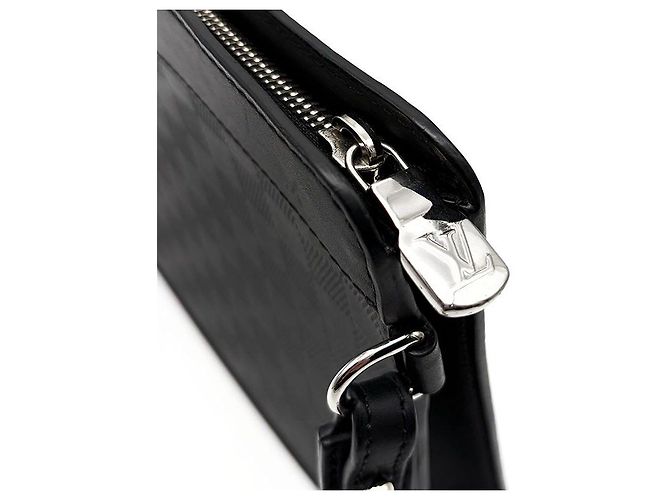Louis Vuitton Clutch Standing Damier Infini Nero - vista 7