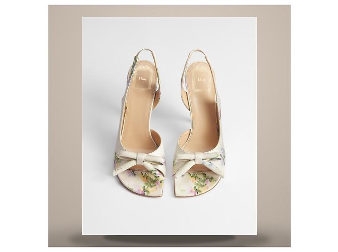 Louis Vuitton Sandali slingback con tacco multicolore con fiocco - vista 4