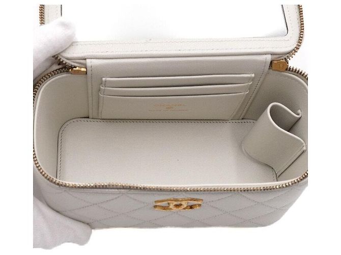 Vanity Chanel Beauty case Caviar Grigio Perla con catena dorata Marrone - vista 6