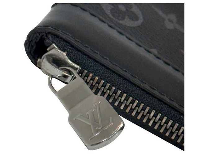 Louis Vuitton Clutch Apollo da uomo in Monogram Eclipse nero - vista 4