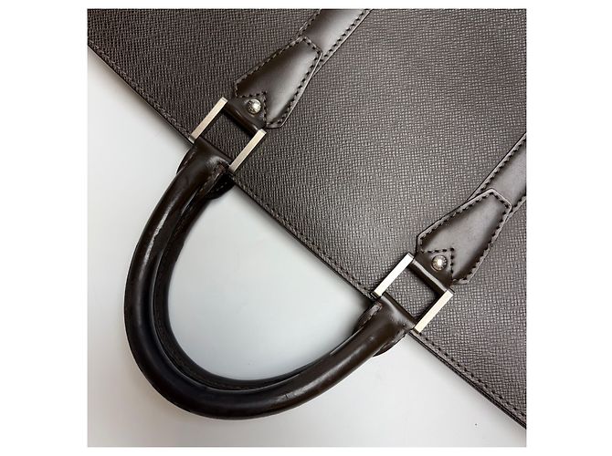 Louis Vuitton Borsa Documenti Tiga Lozan Marrone Unisex - vista 13