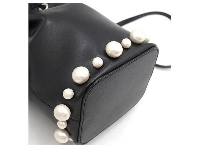 Fendi Mini borsa a secchiello e borsa a tracolla Montreggio in pelle nera decorata con perle - vista 9