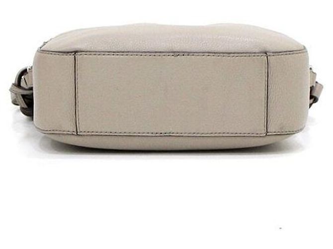 Tory Burch Sac bandoulière et sac caméra en cuir gris avec pompon - vue 6